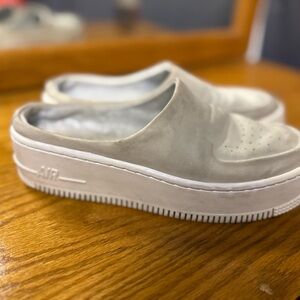 Nike Cream Slip-On Sneakers